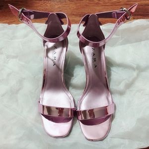 Zara ( medium-heeled sandal with buckle)